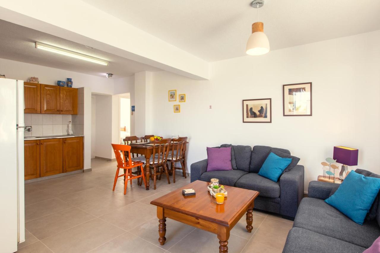 Jimmy'S Flat Apartment Paralimni Exterior photo
